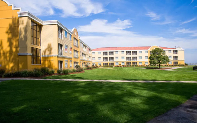 Cedar Point's Sandcastle Suites