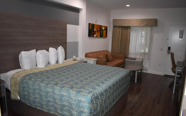 Grand Villa Inn & Suites - Humble
