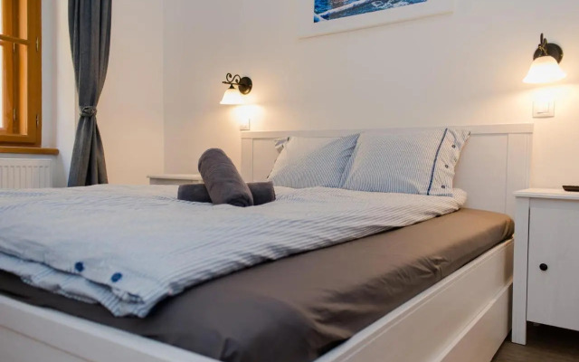 Apartment Florenc with 3-bathrooms & bedrooms