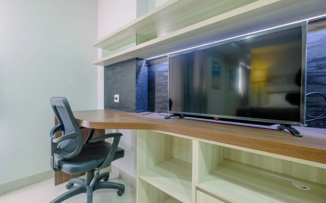 Trendy and Spacious Studio Azalea Suites Apartment