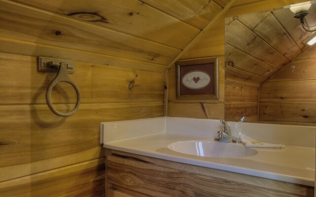 Living Waters 376 - Three Bedroom Cabin