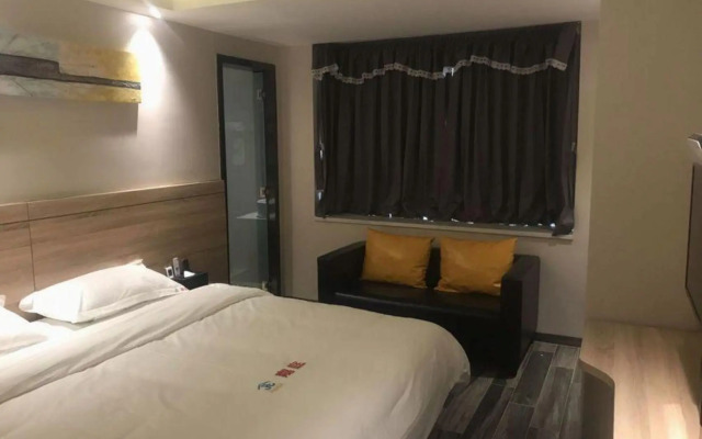 Zhongshan Jiating Apartment (Mingzhu Station Wangyu Road Branch)