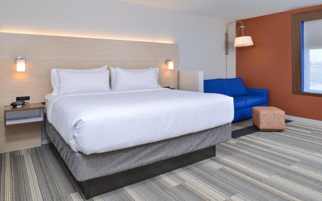 Holiday Inn Express & Suites Southgate - Detroit Area by IHG