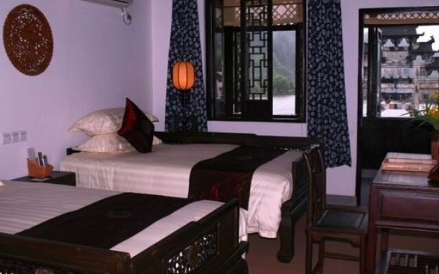 Xidi Travel Lodge