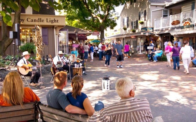 The Inn at Kitchen Kettle