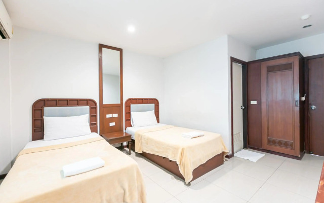 Deeden Pattaya Resort