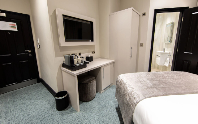 The Crescent Hyde Park