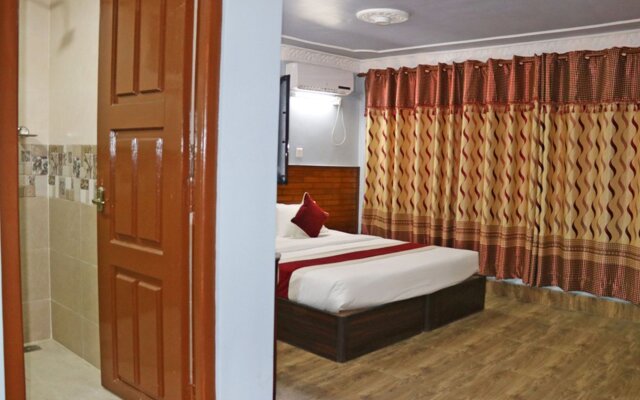 OYO 374 Hotel Holiday Taj (p) Ltd