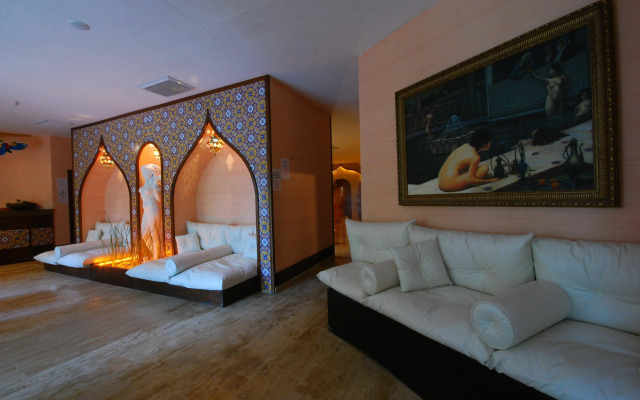 Club & Hotel Letoonia