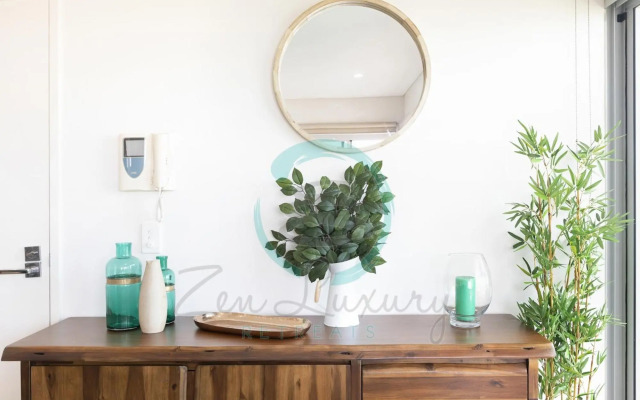 ZEN BY THE WATER - Darwin's Premier Ocean View Family Retreat