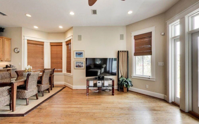 Just in Time at Destin Pointe