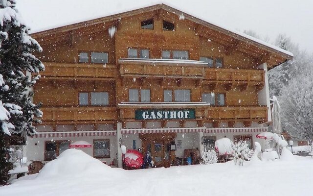 Appartementanlage Scheffauer Hof & Gasthaus