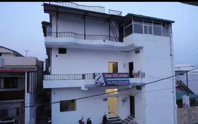Hotel O Clock Tower Dehradun Formerly Dooncity Suites