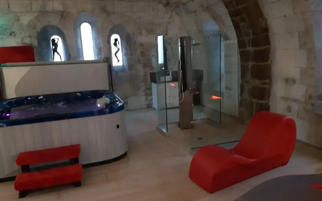 Studio in Ambrières-les-vallées, With Furnished Terrace