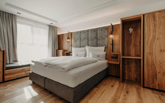 PoSt Boutique Apartments