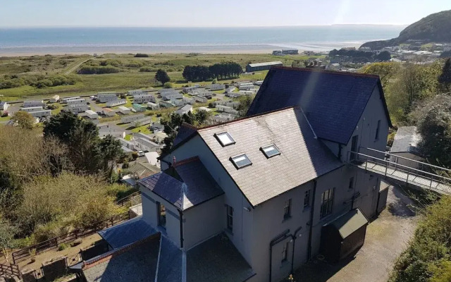 Beautiful Pendine Manor House in West Wales