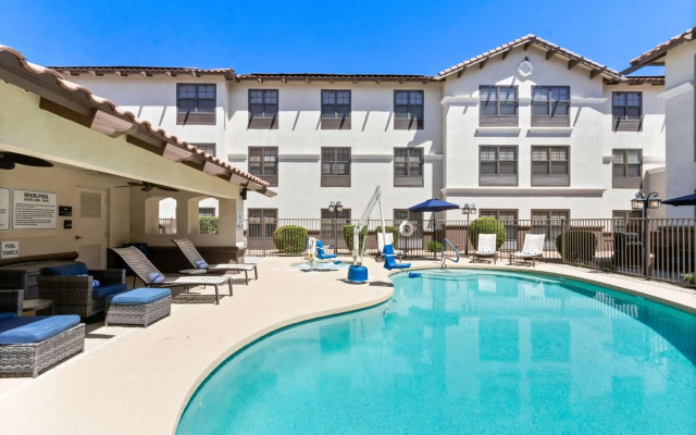 Hampton Inn & Suites Phoenix-Goodyear