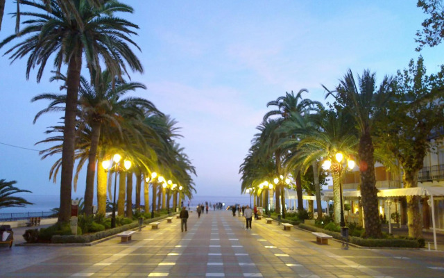 Villa Pinomar - Sleeps 8 - Burriana Beach