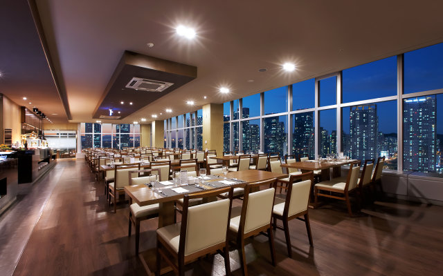 Orakai Songdo Park Hotel