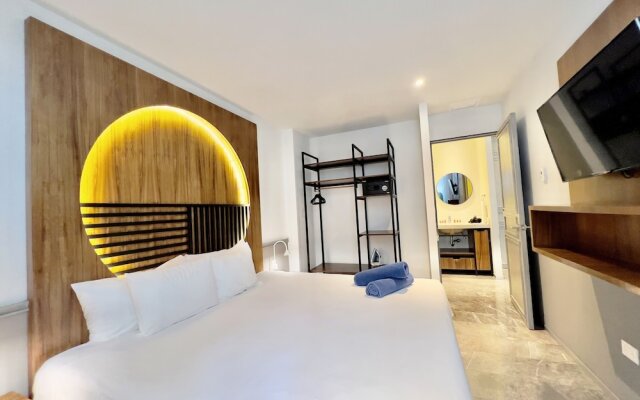 Centric condo by Casago