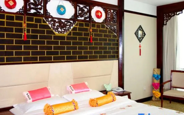 West Well Hotel