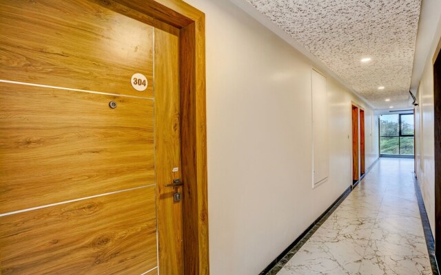 Fabhotel Crystal Homes