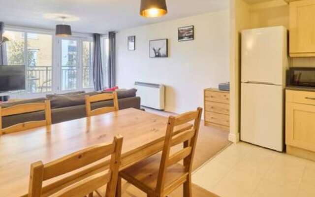 Host Stay Bingley Court