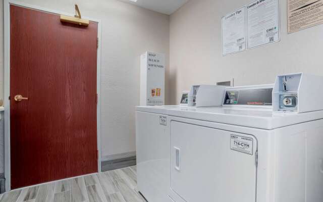 Sleep Inn & Suites Auburn Campus Area I-85