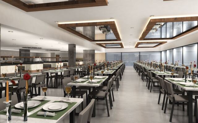 Laroxx Hotel Lara