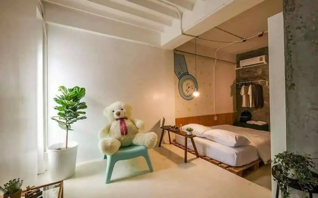 Pastel House Hostel