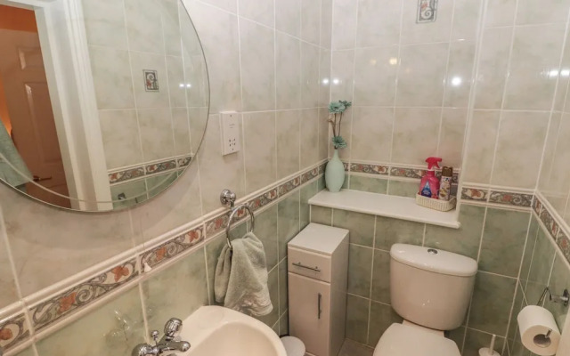 Apartment 7 Mansion House