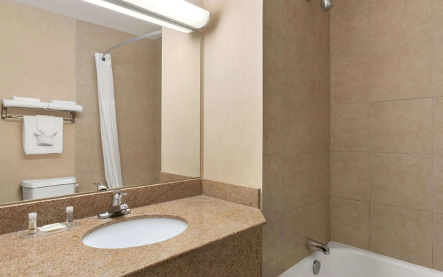 Days Inn by Wyndham London