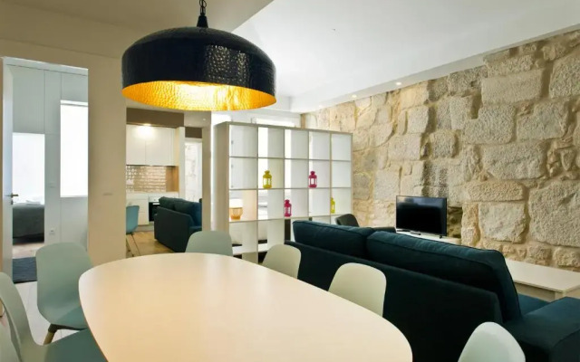 Clerigos Studio Apts