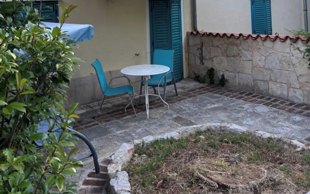 Blue Studio Apartment