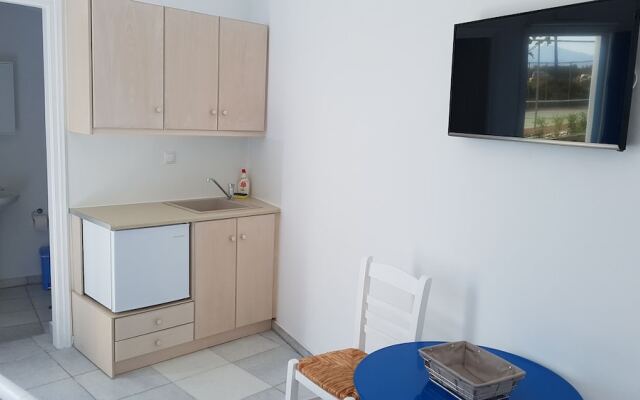 Petroto Abodes