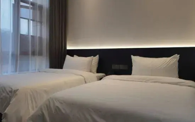 Sky Hotel