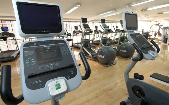 Grand Millennium Dubai Hotel