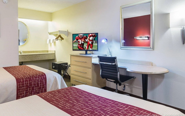 Red Roof Inn Detroit - Farmington Hills