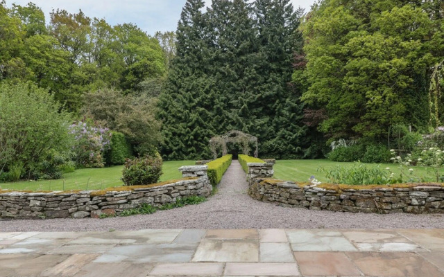 Worcester Lodge