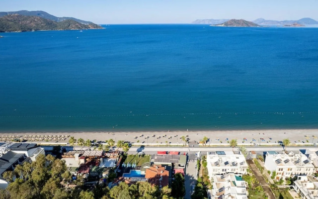 Uras Beach Hotel