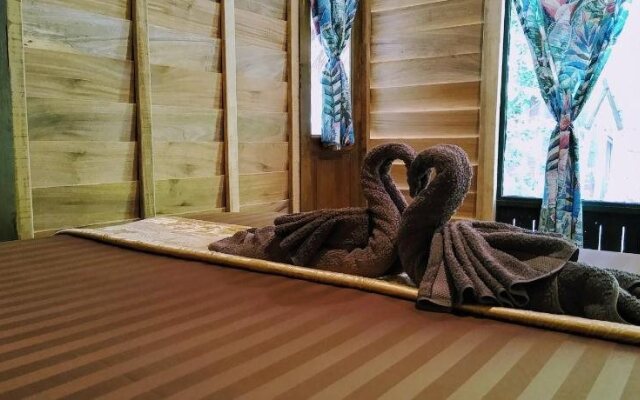 Kafair Hut - Adults Only
