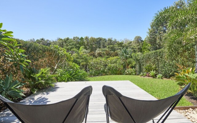 Frangipani Beach Front House