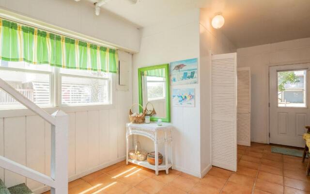 Beach Barracks by Oak Island Accommodations