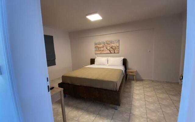 Orama Rooms 2