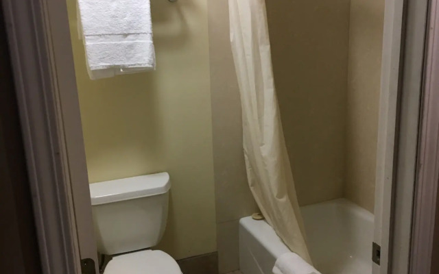Garden Inn & Suites