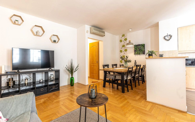 Gozsdu Court Premier Apartment