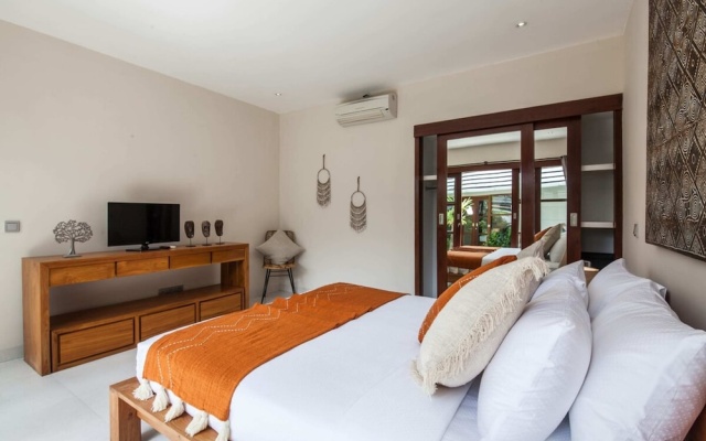 Villa Imbuh 2 – Guest Rooms – Tibubeneng