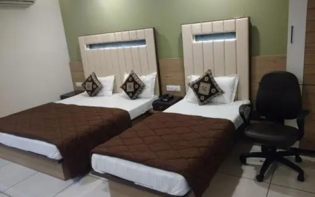 Hotel Anand Corner