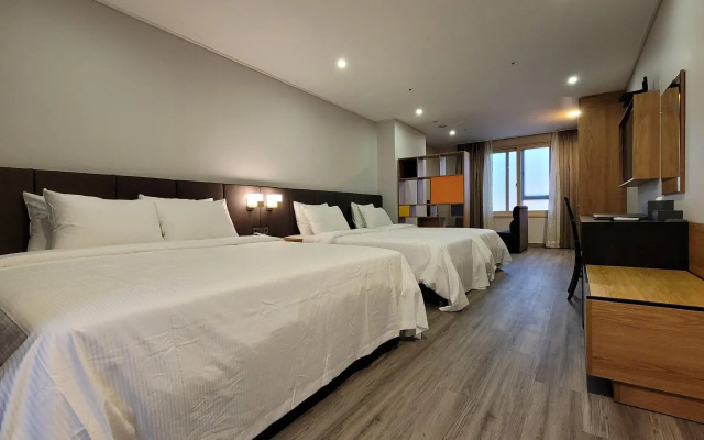 Embledon Hotel