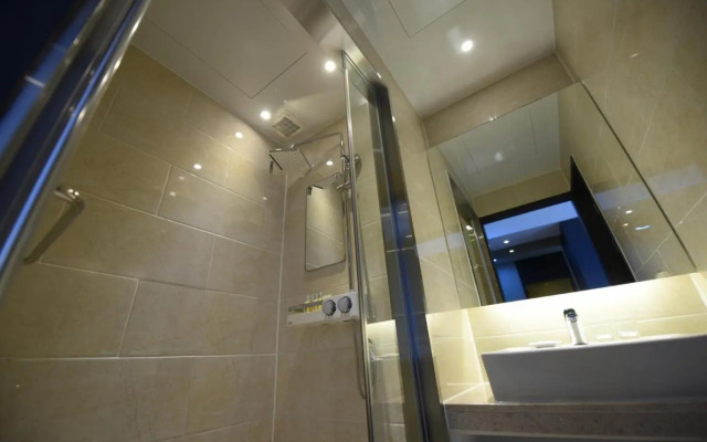 Geoje Art Nouveau Suite Hotel